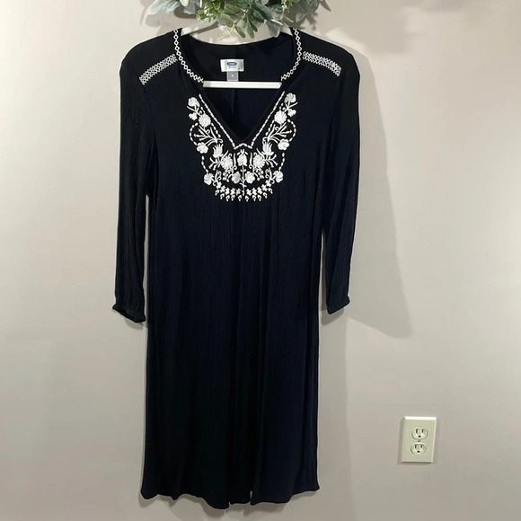 Old Navy Long Sleeve Embroidered Dress M - Picture 1 of 16